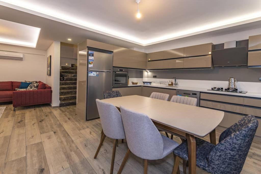 Bella- 4 Bedroom Holiday Villa In Oludeniz เฟทิเย ภายนอก รูปภาพ