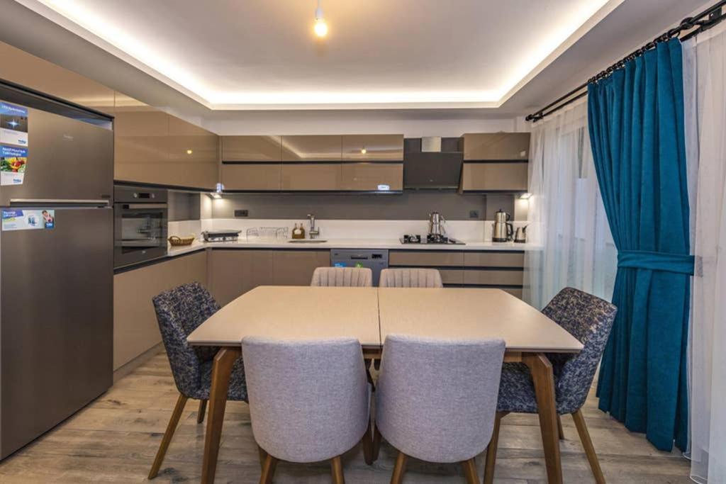 Bella- 4 Bedroom Holiday Villa In Oludeniz เฟทิเย ภายนอก รูปภาพ